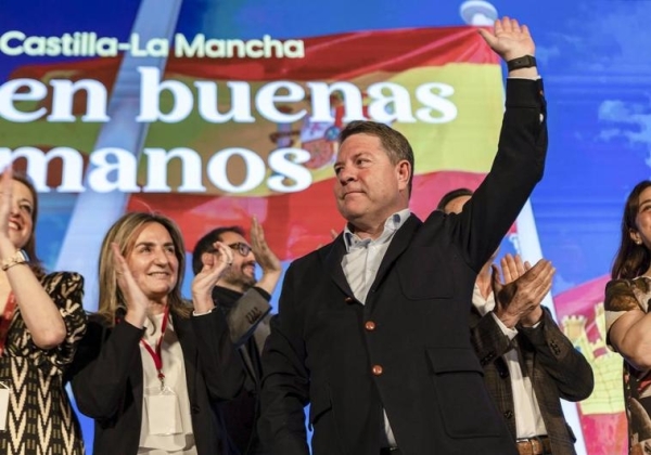 Page lamenta que Sánchez trague «muchos sapos» por Podemos