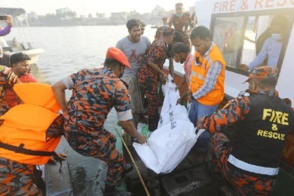 Freight ship hits launch in Bangladesh: Eight dead, many missing