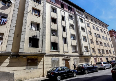 El Pleno de Torrelavega cede los pisos ‘desokupados’ de La Inmobiliaria para crear vivienda social