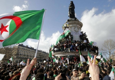 La derecha gala denuncia el acuerdo franco-argelino que da ciertos privilegios a los inmigrantes